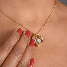 Load image into Gallery viewer, Ich liebe dich - Halskette mit Gold-Herzanhänger &amp; personalisierter Karte (Valentinstagsgeschenk)
