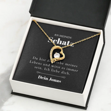 Load image into Gallery viewer, Liebe meines Lebens - Halskette mit Gold-Herzanhänger &amp; personalisierter Karte (Valentinstagsgeschenk)
