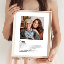 Load image into Gallery viewer, Foto-Poster &quot;Definition&quot; - Personalisiertes Geschenk &quot;Oma&quot;
