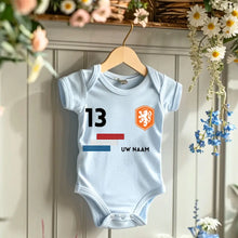 Load image into Gallery viewer, 2024 Voetbal EM Nederland - Gepersonaliseerde baby romper, shirt met aanpasbare naam en rugnummer, 100% biologisch katoenen baby romper
