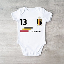 Load image into Gallery viewer, 2024 Maillot de foot Euro Belgique - Body bébé personnalisé avec prénom et numéro de maillot personnalisables, 100% coton bio
