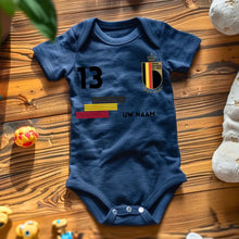 Load image into Gallery viewer, 2024 Euro België voetbalshirt - Gepersonaliseerd babyrompertje met naam en rugnummer, 100% biologisch katoen
