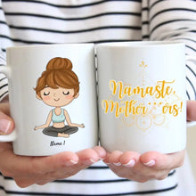 Load image into Gallery viewer, Namaste Yoga Freundinnen - Personalisierte Tasse Freundinnen/ Kolleginnen (1-3 Frauen)
