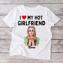 Load image into Gallery viewer, I love my hot girlfriend - Personalisiertes Foto T-Shirt (100% Baumwolle, Unisex)
