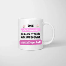 Load image into Gallery viewer, Zu zweit 4 Mittelfinger - Personalisierte Tasse Freundinnen &amp; Kolleginnen (2-4 Personen)
