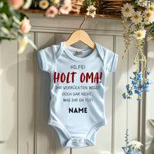 Load image into Gallery viewer, Holt Oma zur Hilfe - Personalisierter Baby-Onesie/ Strampler, witziges Weihnachtsgeschenk, 100% Bio-Baumwolle
