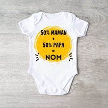 Load image into Gallery viewer, 50% Maman + 50% Papa = Moi - Onesie/dorsal bébé personnalisé pour Noël, 100% coton bio
