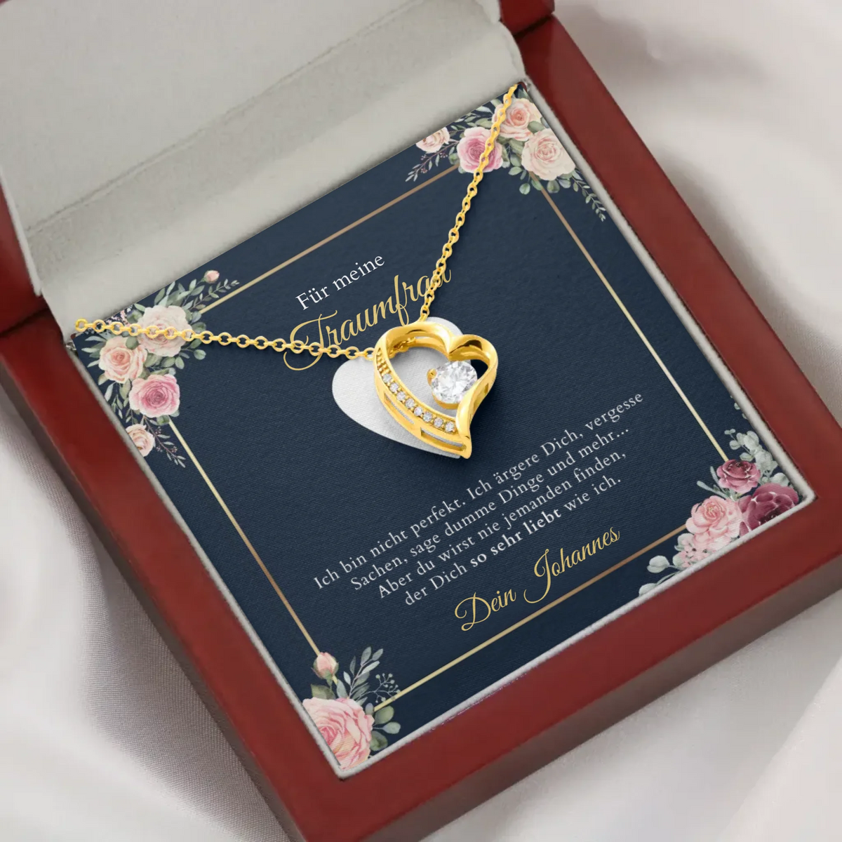 Forever Love "Traumfrau" - Halskette mit Gold-Herzanhänger & individualisierter Karte